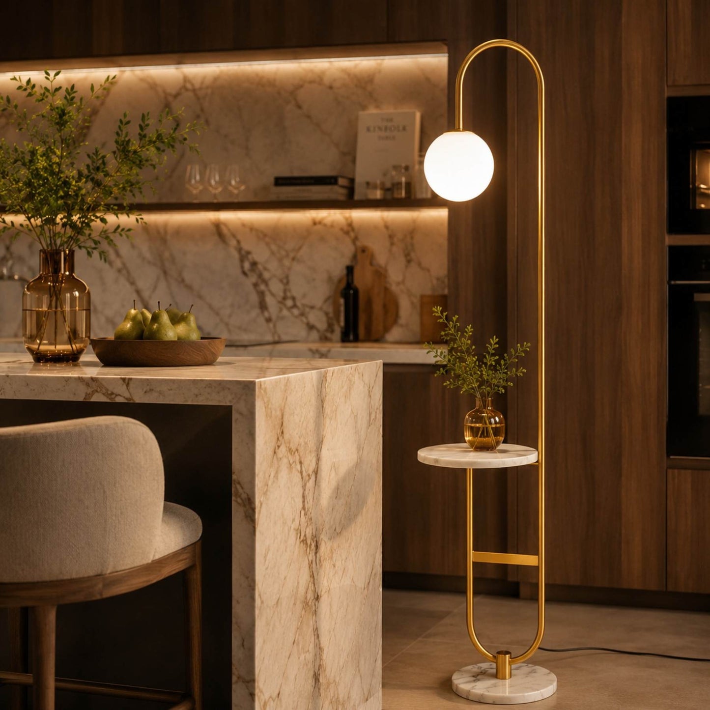 Luminária de Chão Bella com Mesa Lateral | Design Funcional e Sofisticado