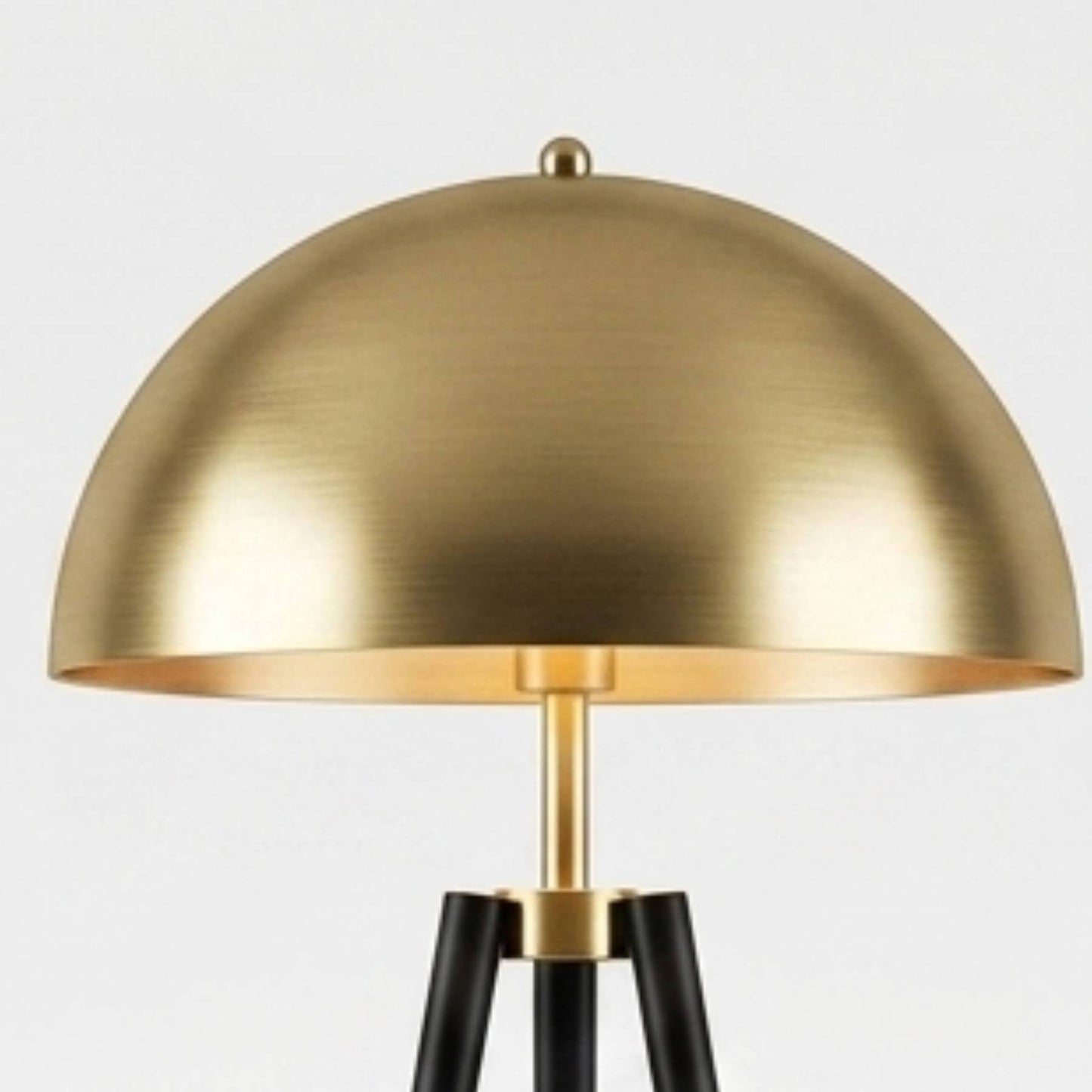 Luminária de Chão Nordic Tripé | Design Escandinavo Contemporâneo