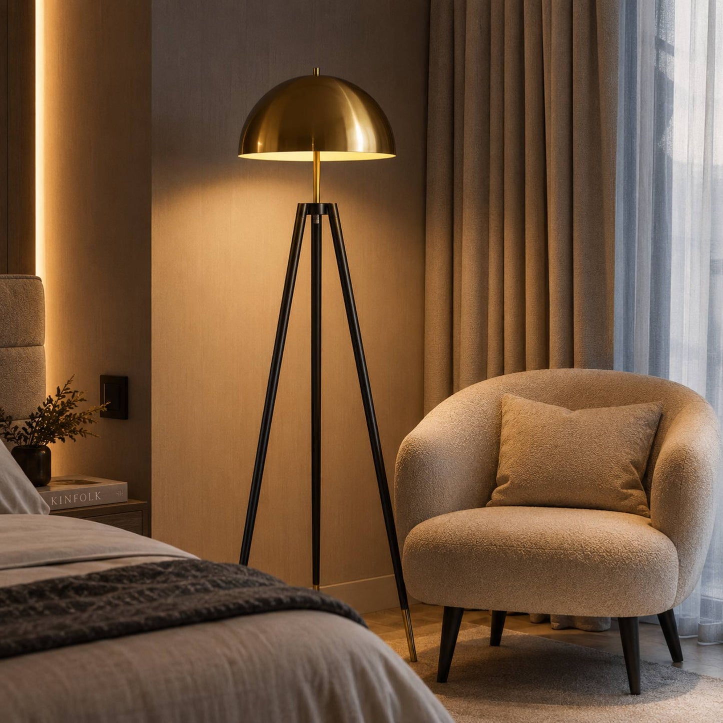 Luminária de Chão Nordic Tripé | Design Escandinavo Contemporâneo