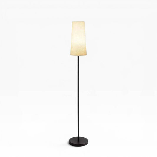 Luminária de Chão Siena | Minimalismo Atemporal em Tecido e Metal