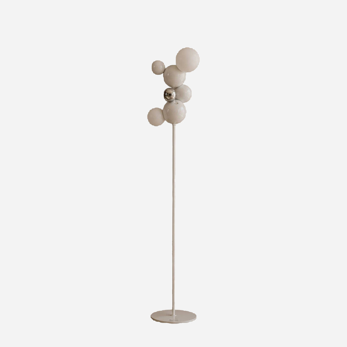 Luminária de Chão Villette LED | Design Escultural em Acrílico