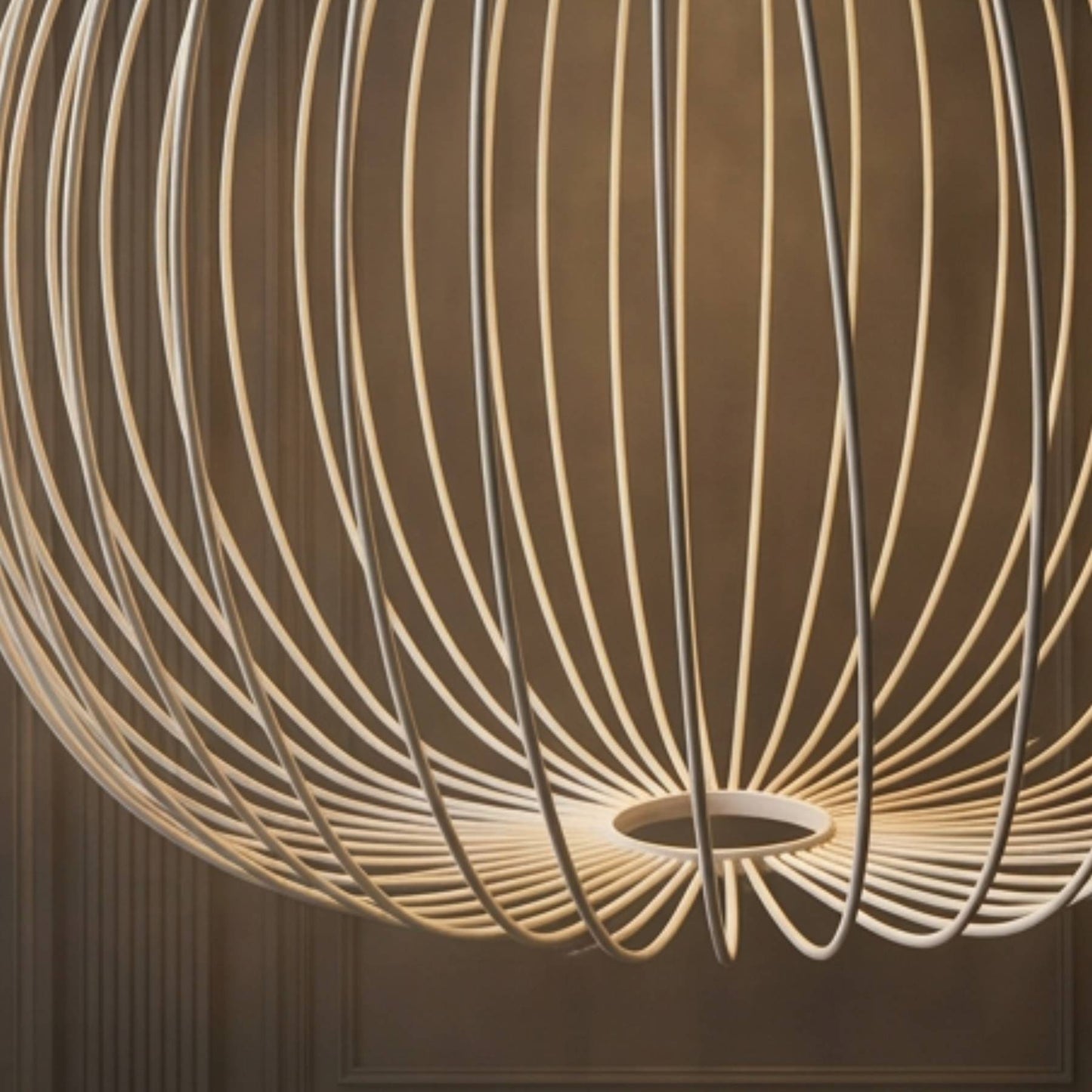 Luminária de Teto Pendente de Metal Branca Orbe