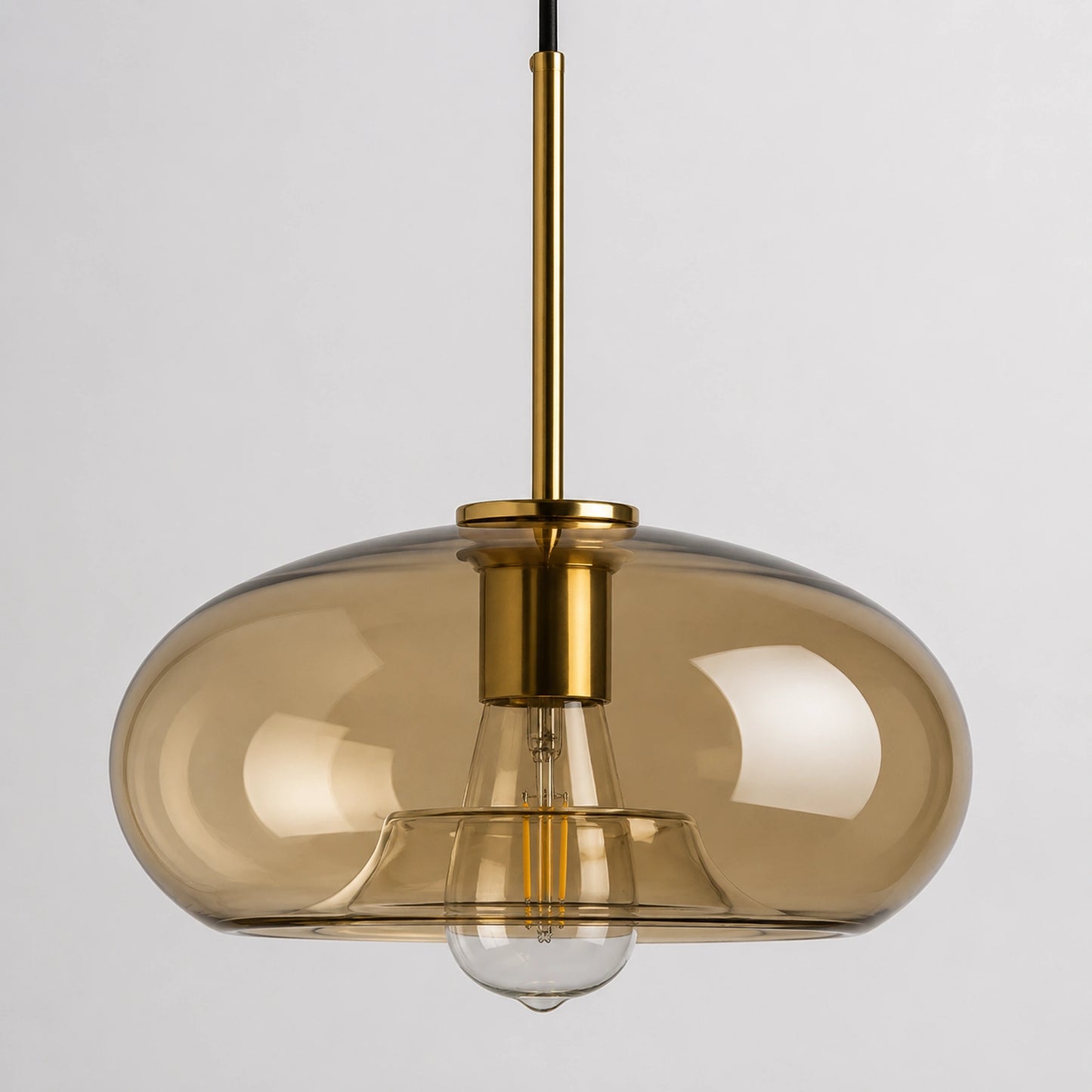 Luminária pendente de vidro âmbar cognac 28 cm com metal dourado
